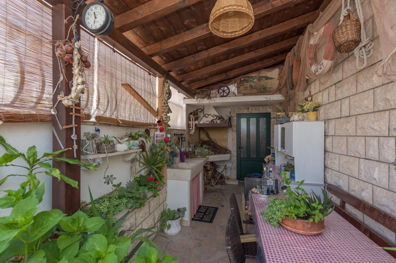 Apartmani Antunovic Podgora Exteriör bild