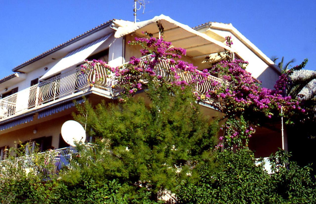 Apartmani Antunovic Podgora Exteriör bild